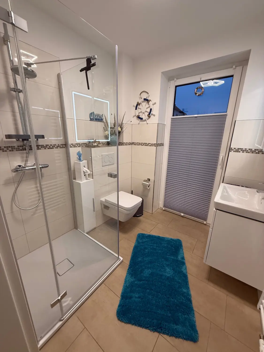Badezimmer von Ferienwohnung Heimathafen & Hafenkante