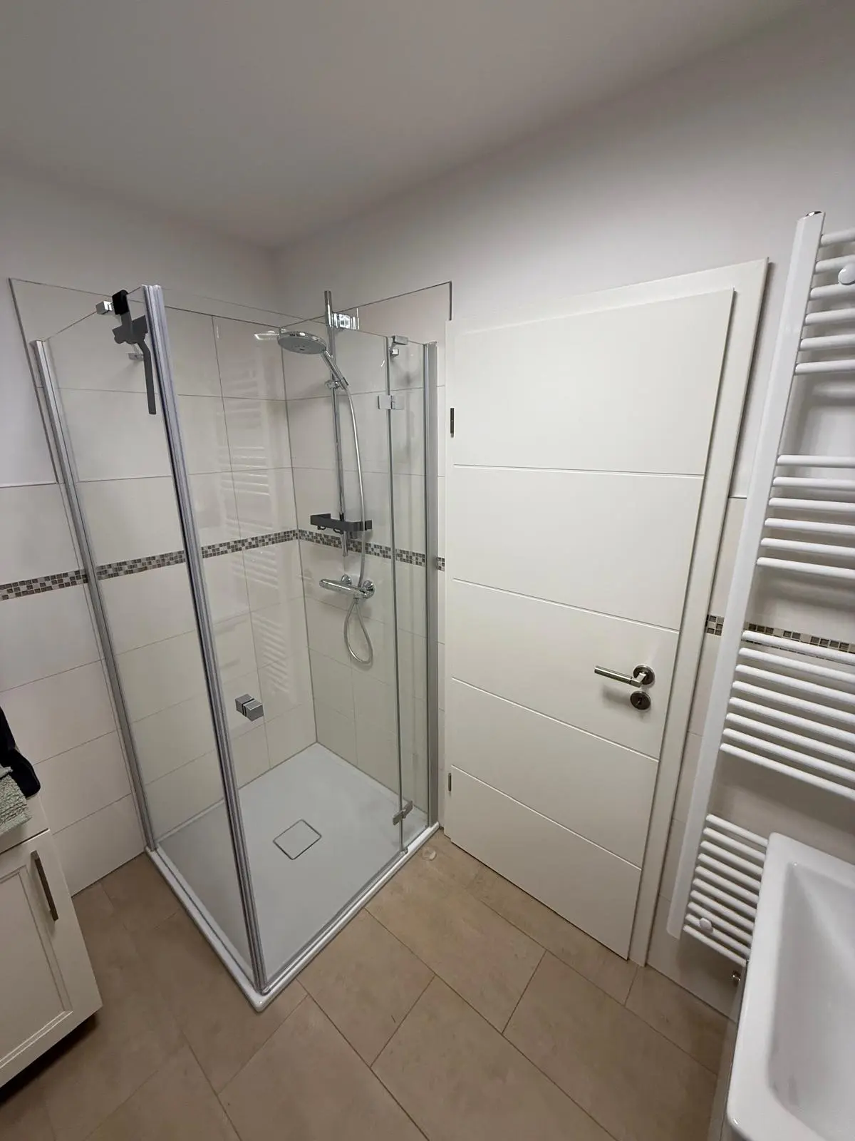 Badezimmer von Ferienwohnung Heimathafen & Hafenkante